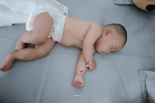 潍坊宝宝口水多怎么回事